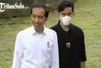 den-Jokowi-didampingi-anaknya-yang-juga-Wali-Kota-Solo-Gibran-Rakabuming.jpg