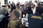 Warga-Kendari-Ikuti-Vaksin-Booster-di-Kemenag-Sultra-Kerja-Sama-PBNU-Polri-Kementerian-Agama.jpg