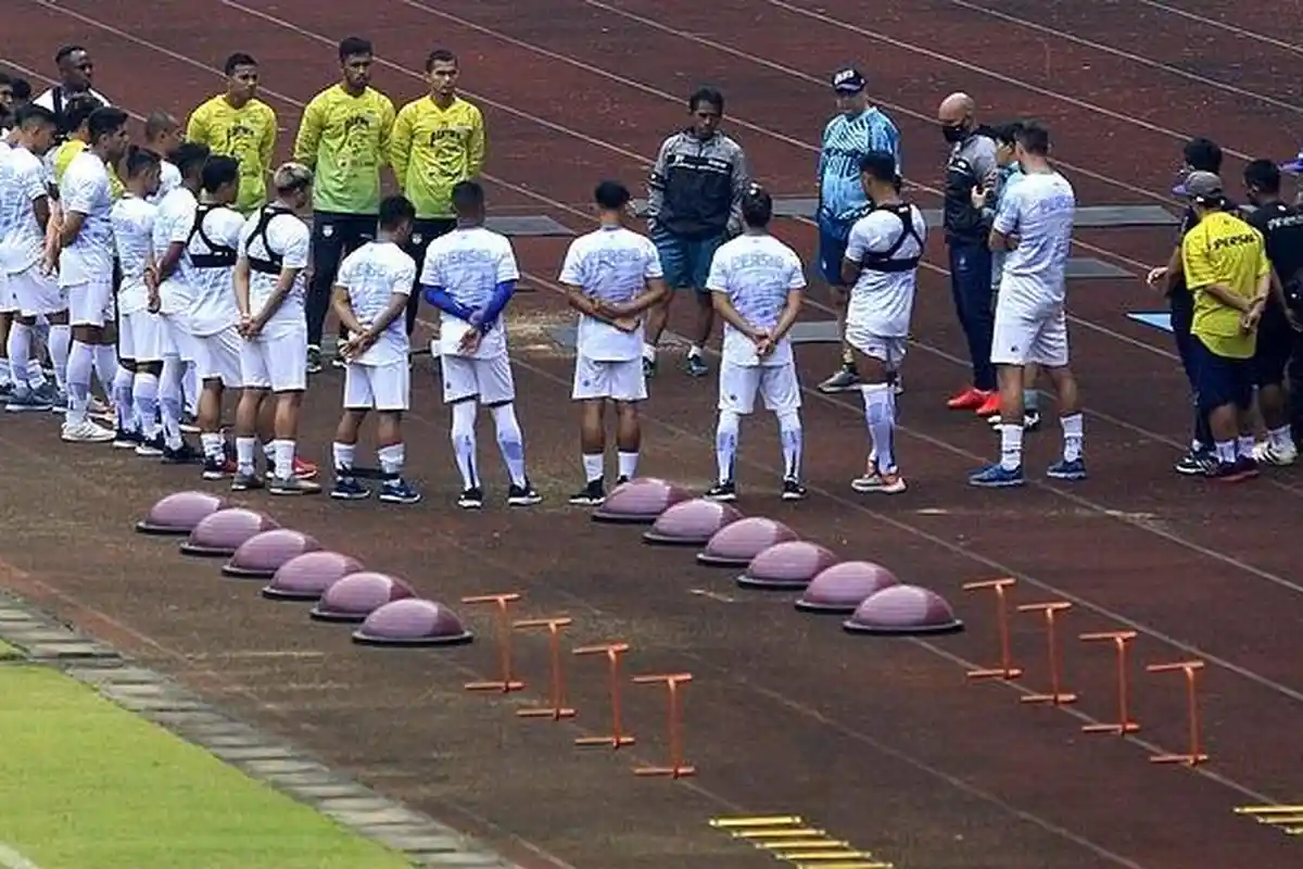 Begini Keresahan yang Dihadapi Pelatih Persib Robert Rene Alberts Tunggu Kepastian Kick-off Liga 1