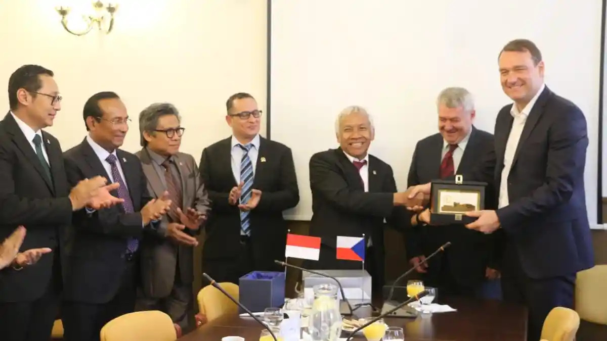 Kunjungan Parlemen Indonesia ke Parlemen Ceko, Tingkatkan Kerjasama Bilateral