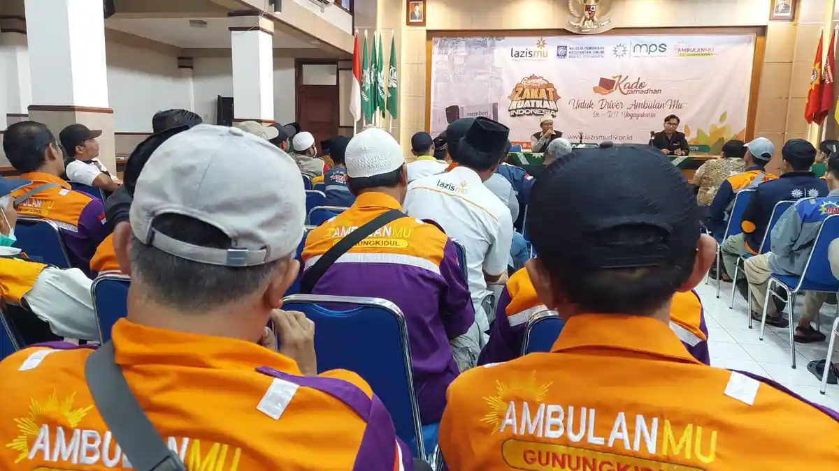 Sebanyak 210 Driver Ambulans Muhammadiyah Mendapat Kado Ramadan dari Lazismu