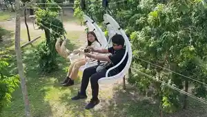 Wahana-Savanna-Zipline-di-Solo-Safari.jpg