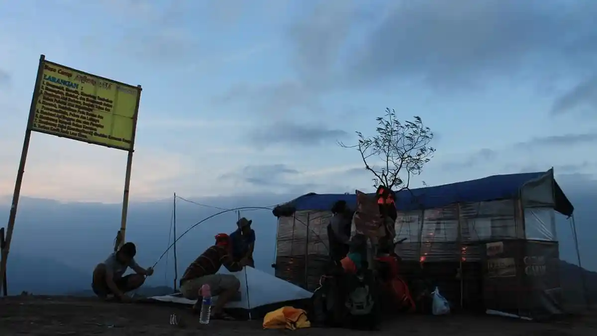 Syarat Mendaki Gunung Andong Terbaru, Pendaki dari Luar Jateng & DIY Wajib Bawa Hasil Rapid Test