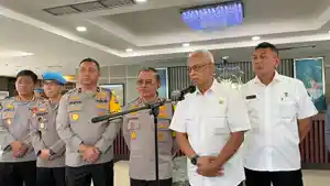 Kapolda-Sumbar-Irjen-Pol-Suharyono-Kompolnas-Irjen-Pol-Purn-Arief-Wicaksono.jpg
