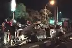 aksi-heroik-polisi-kejar-perampok-video-detik-detik-mobil-pelaku-tabrak-tiang-listrik-dan-terbakar.jpg