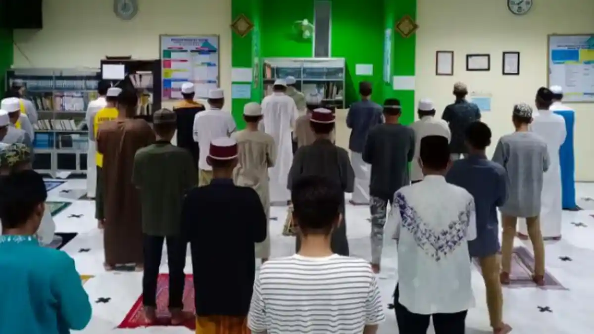 Lafaz Bacaan Niat Sholat Tarawih Sendiri dan Berjamaah, Buya Yahya: Ada ...