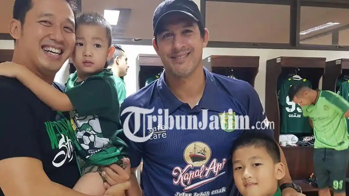 Cipto Suwarno Kurniawan Owner Pabrik Mie Bola Mas  : Beri Karyawan Cuti