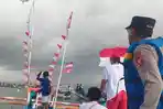 kemerdekaan-RI-ratusan-nelayan-dan-polisi-882025.jpg