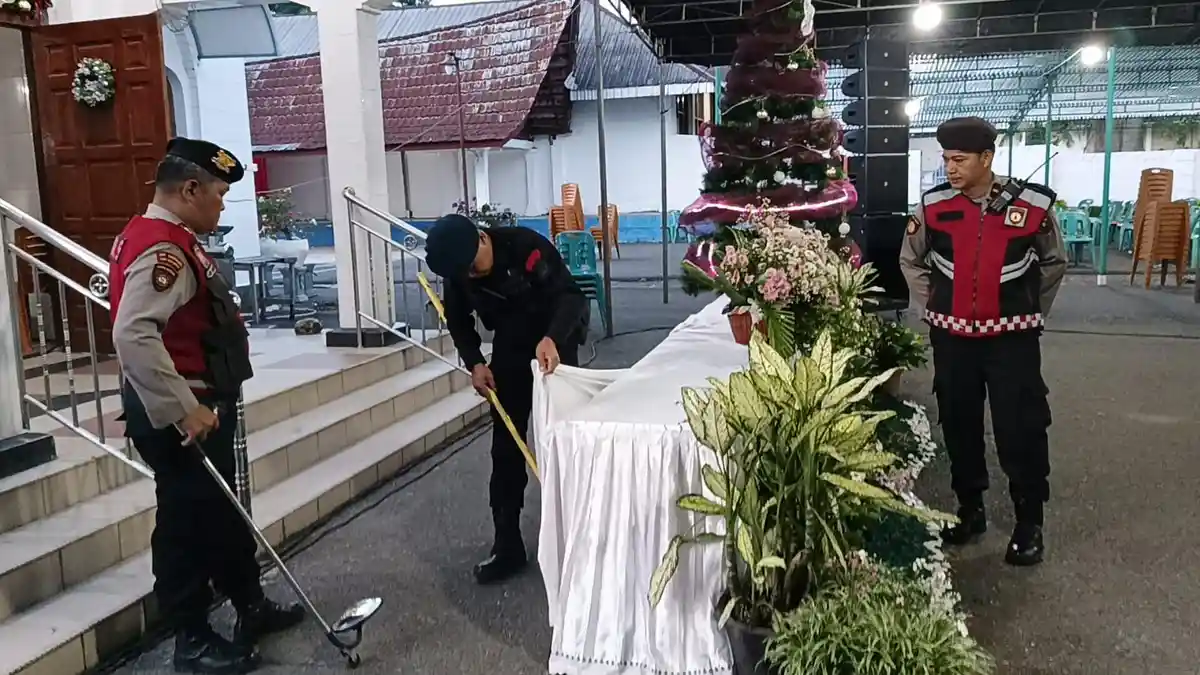 Polda Sumut Perketat Pengamanan Gereja, Pastikan Ibadah Natal Berjalan Aman dan Kondusif