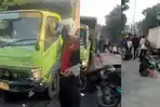 Kecelakaan-di-Lenteng-Agung-beberapa-pemotor-lawan-arah-dan-tertabrak-truk.jpg