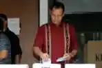Hambit Bintih Nyoblos di Rutan KPK