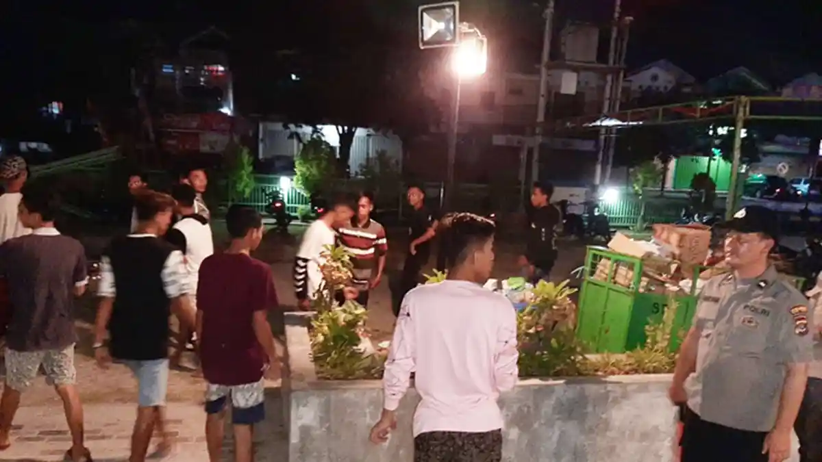 Gara-gara Mabuk Miras, Puluhan Pemuda di Kota Waingapu Dibina Polisi