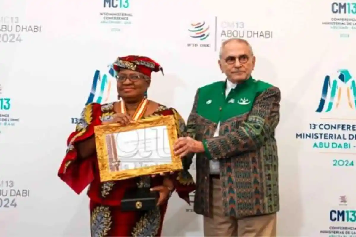 Presiden Ramos Horta Menganugerahkan Order of Timor Leste kepada Dirjen WTO Ngozi Okonja Iweala