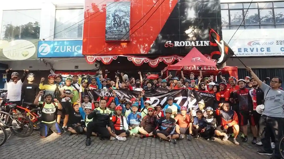 Gelar Gowes Merah Putih, Rodalink Indonesia Gandeng Puluhan Komunitas