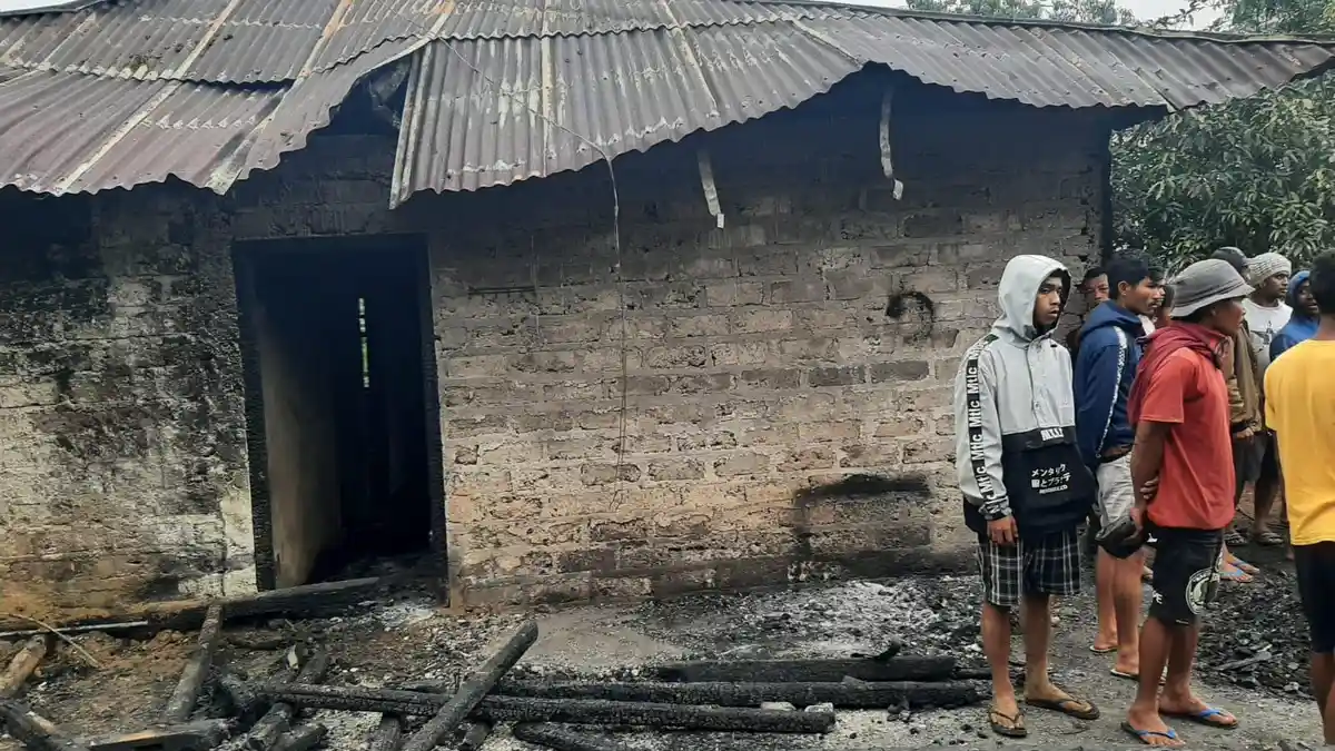 Rumah Warga di Pasa Rahong Utara Manggarai Ludes Terbakar