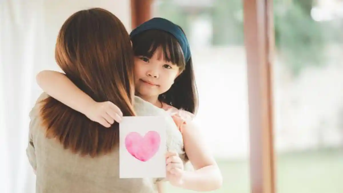 15 Rekomendasi Kado untuk Hari Ibu 2023 yang Bermanfaat dan Berkesan Simbol Tanda Kasih Sayang