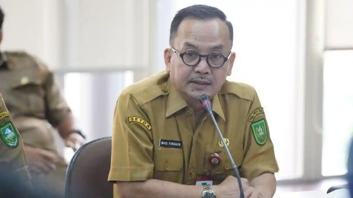 Mendagri Copot Pj Bupati Kampar M Firdaus