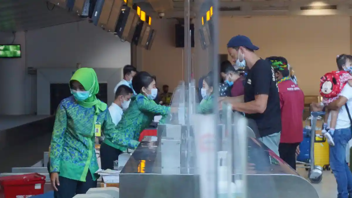 Terbang ke NTB Cukup Pakai Rapid Test Antigen dan Vaksin Dosis Kedua