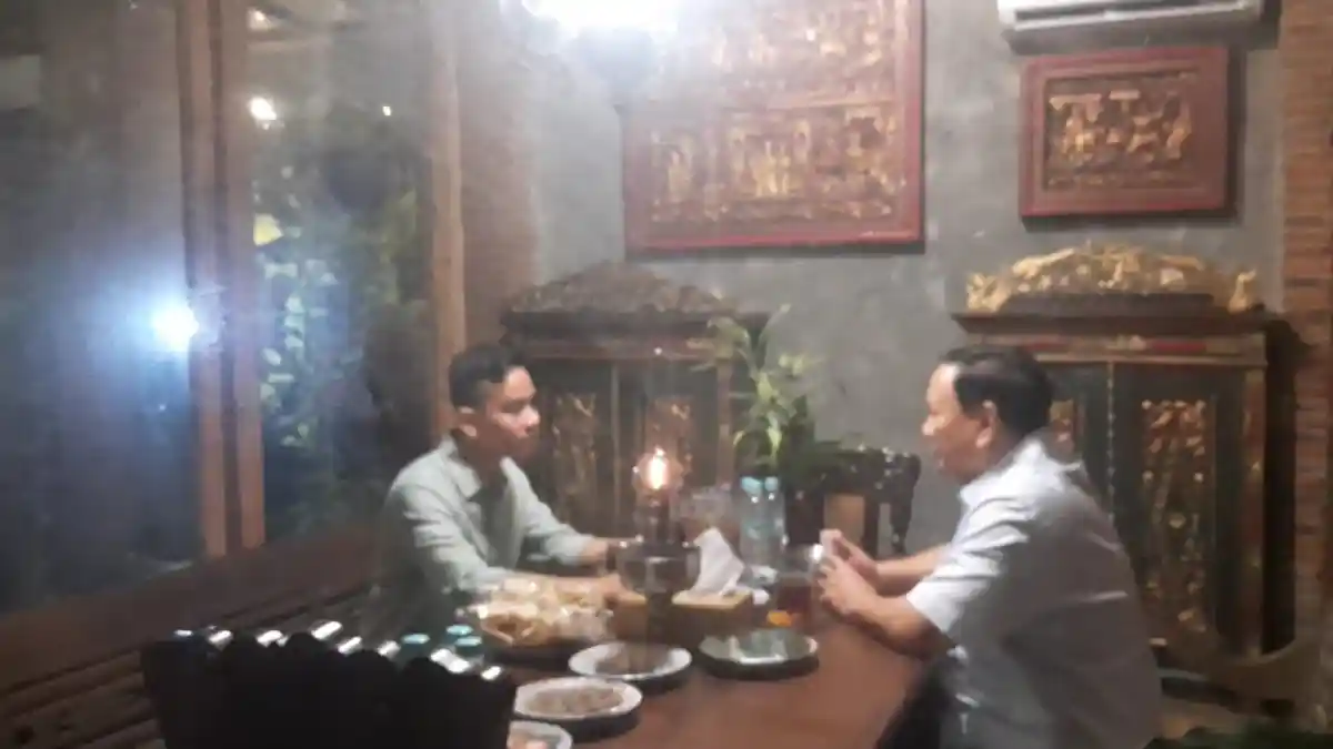 Buntut Pertemuan dengan Prabowo, Gibran Dipanggil DPP PDIP, Hanya Dinasehati