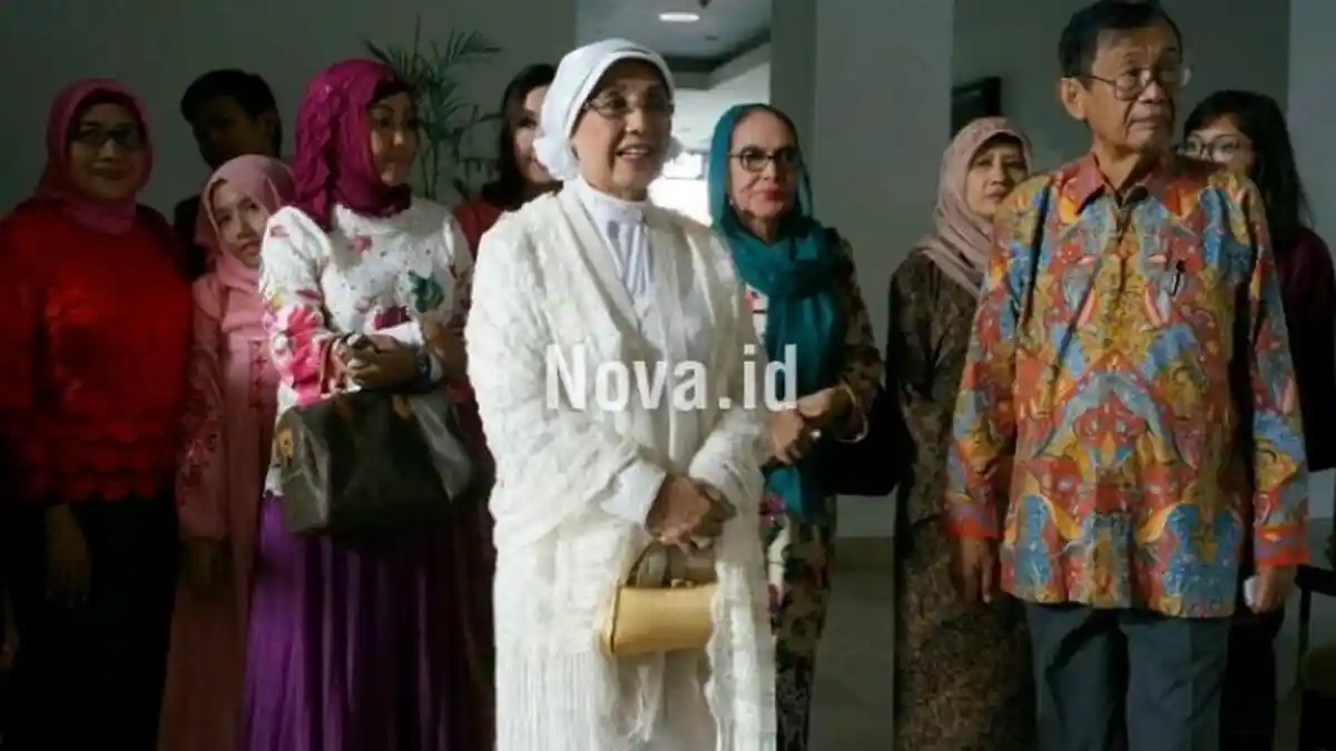 10 Fakta Menarik di Balik Pernikahan Nani Widjaya dan Ajip Rosidi