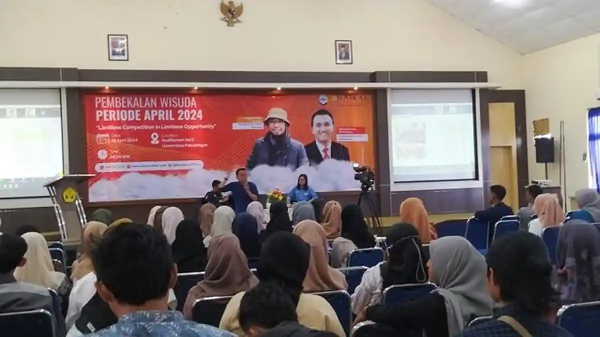 Siap Hadapi Dunia Kerja, Calon Wisudawan Unikal Dapat Pembekalan