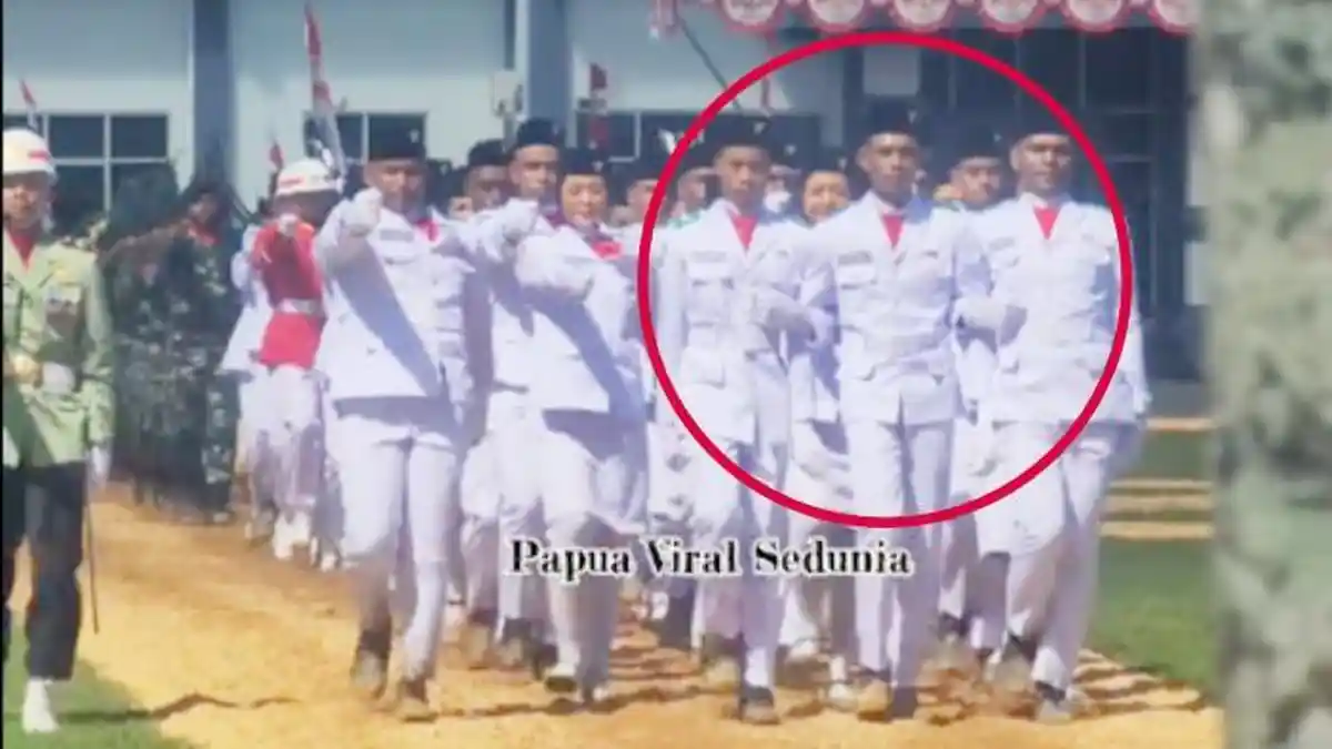 Anggota Paskibraka Nyaris Pingsan Saat Upacara, 2 Rekannya Bantu Memapah