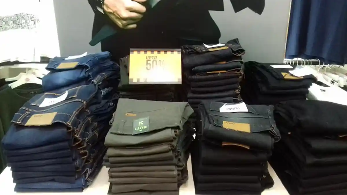 Ada Store Solo Grand Mall Beri Diskon hingga 50% untuk Pembeli Busana Pria, Mau?