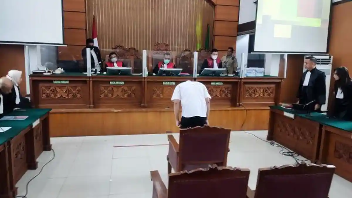 Jelang Sidang Vonis Sambo Dkk, Hakim Gelar Musyawarah Tertutup, Keluarga Bharada E Doa Bersama