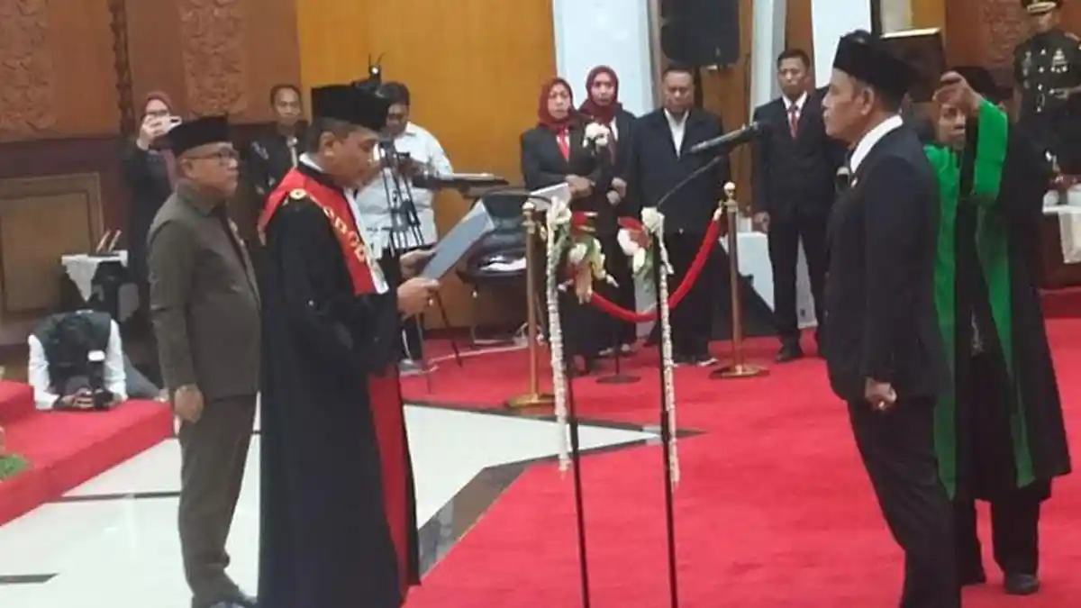 Syaifuddin Zuhri Resmi Jadi Ketua DPRD Surabaya, Sosok Egaliter & Kader Loyal PDIP