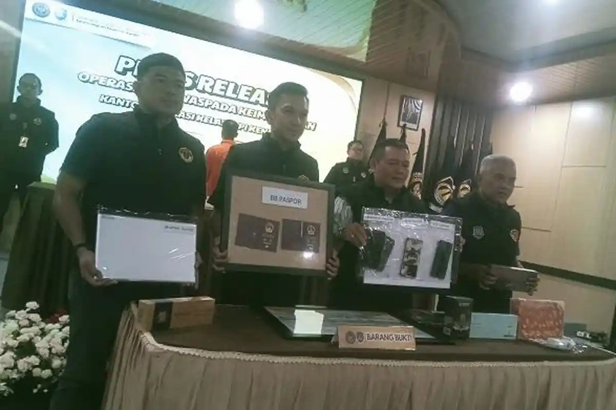 3 WNA Asal China Ditangkap Imigrasi Kendari Sulawesi Tenggara, 1 Dipulangkan ke Negaranya