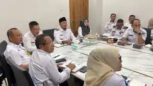 rapat-kepanitiaan-HUT-ke-194-Kota-Kendari-di-Ruang-Rapat-Kantor-Balai-Kota-Kendari-Sulawesi-Tenggara.jpg