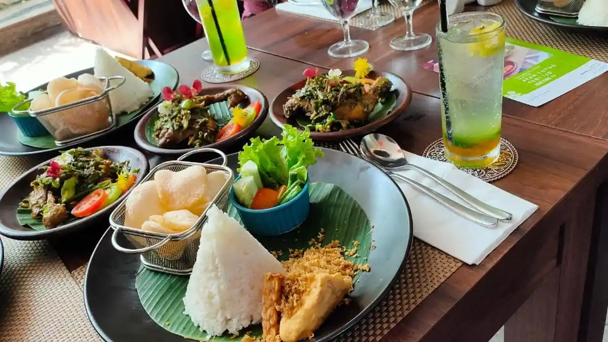 Ayam Tutug Teri Ijo dan Sparkling Green, Menu Baru yang Layak Dicoba dari Sahid Hotel Batam Centre