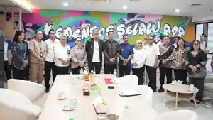 Wabup-Minahasa-Vanda-Sarundajang-mengikuti-audiensi-bersama-Wakil-Menteri-Sosial.jpg