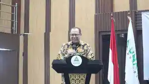 Ekonom-Universitas-Binawan-Farouk-Abdullah-Alwyni.jpg