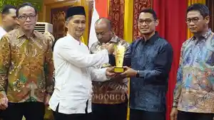 PT-Mifa-Bersaudara-terima-Paritrana-Award-2025.jpg
