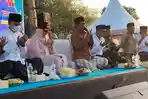 Emak-emak Padati Lapangan Karangmalang Brebes, Ribuan Jamaah Larut dalam Sholawat Abah Anza
