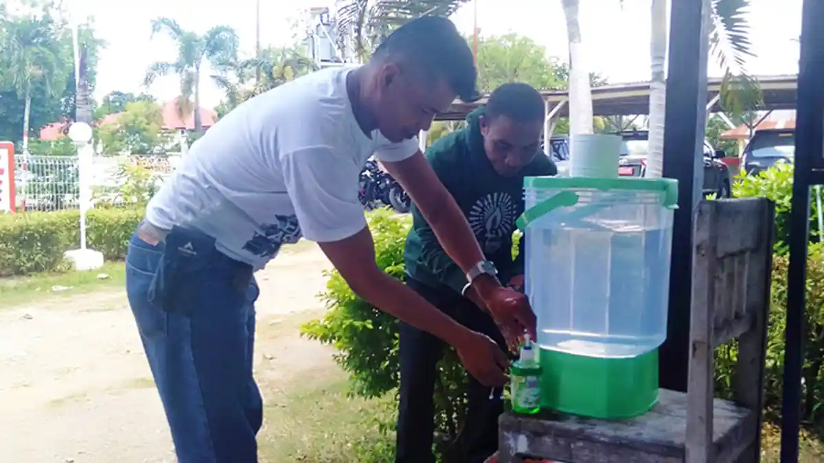 Antisipasi Corona, KPUD TTU Siapkan Tempat Cuci Tangan