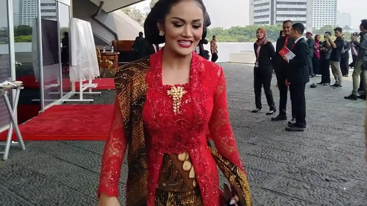 GAGAL KE SENAYAN 2024-2029, Krisdayanti Mencari Peruntungan Maju Jadi Calon Wali Kota Batu Malang