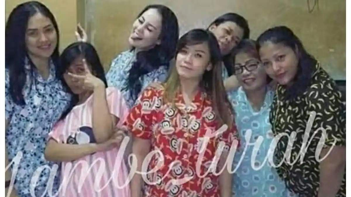 Jedun Pose Centil Pakai Piyama di Dalam Penjara, Ternyata Begini Caranya Masukkan HP ke Sel