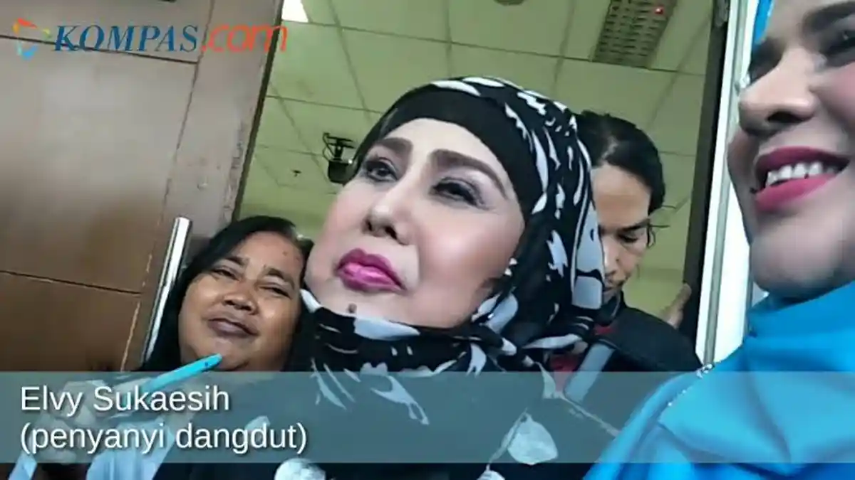 Terinfeksi Covid-19, Begini Gejala Awal yang Dirasakan Elvy Sukaesih