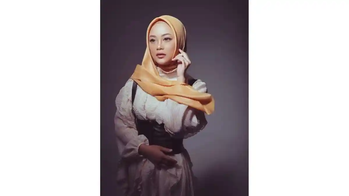 Agnes Popa Rilis Single Religi Nawaitu Surga, Senang Akhirnya Punya Lagu Sendiri