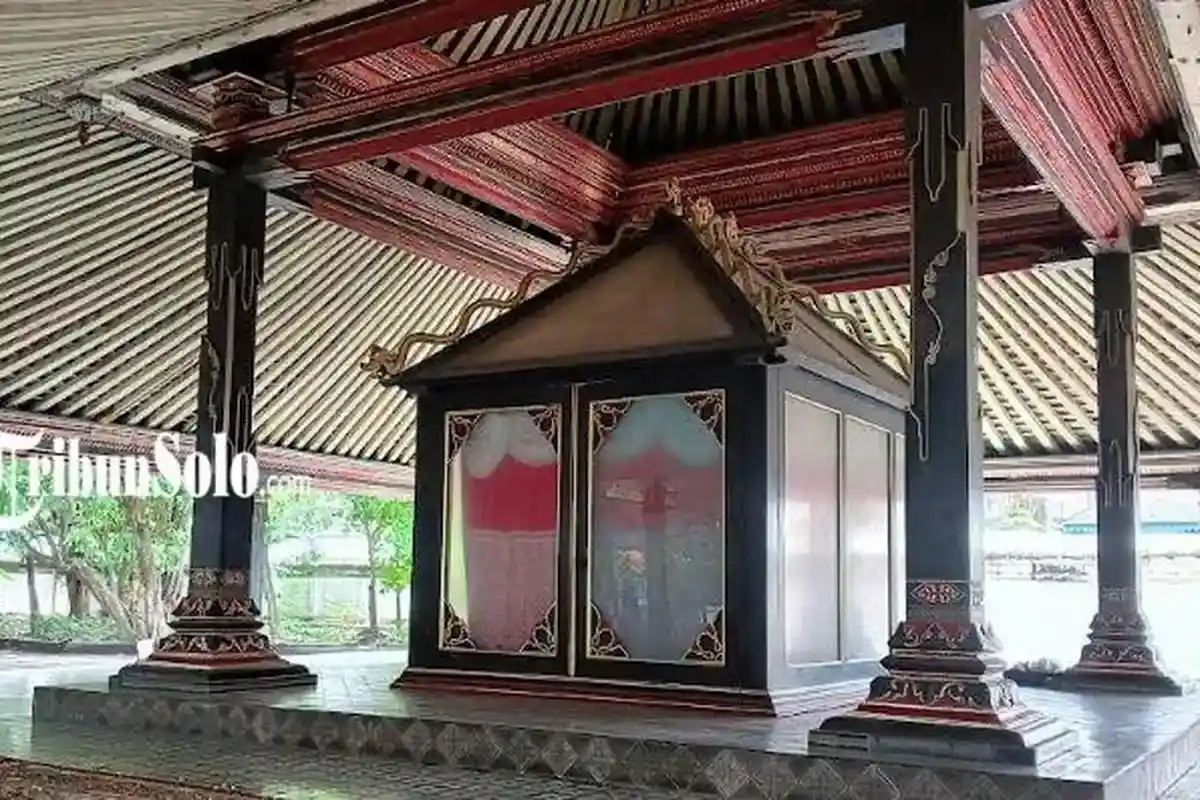 KGPAA Purboyo Bersumpah di Atas Watu Gilang Jelang Jumenengan SISKS PB XIV