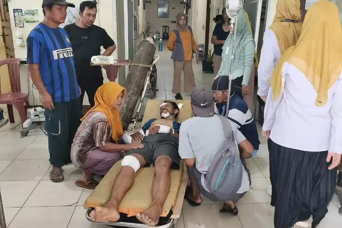 Mobil Program MBG Kecelakaan dengan Sepeda Motor di Simpang Hilir, Seorang Pria Masuk Rumah Sakit ‎