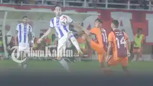 Borneo-FC-vs-Persib-di-Stadion-Segiri-Samarinda-Minggu-1532026.jpg