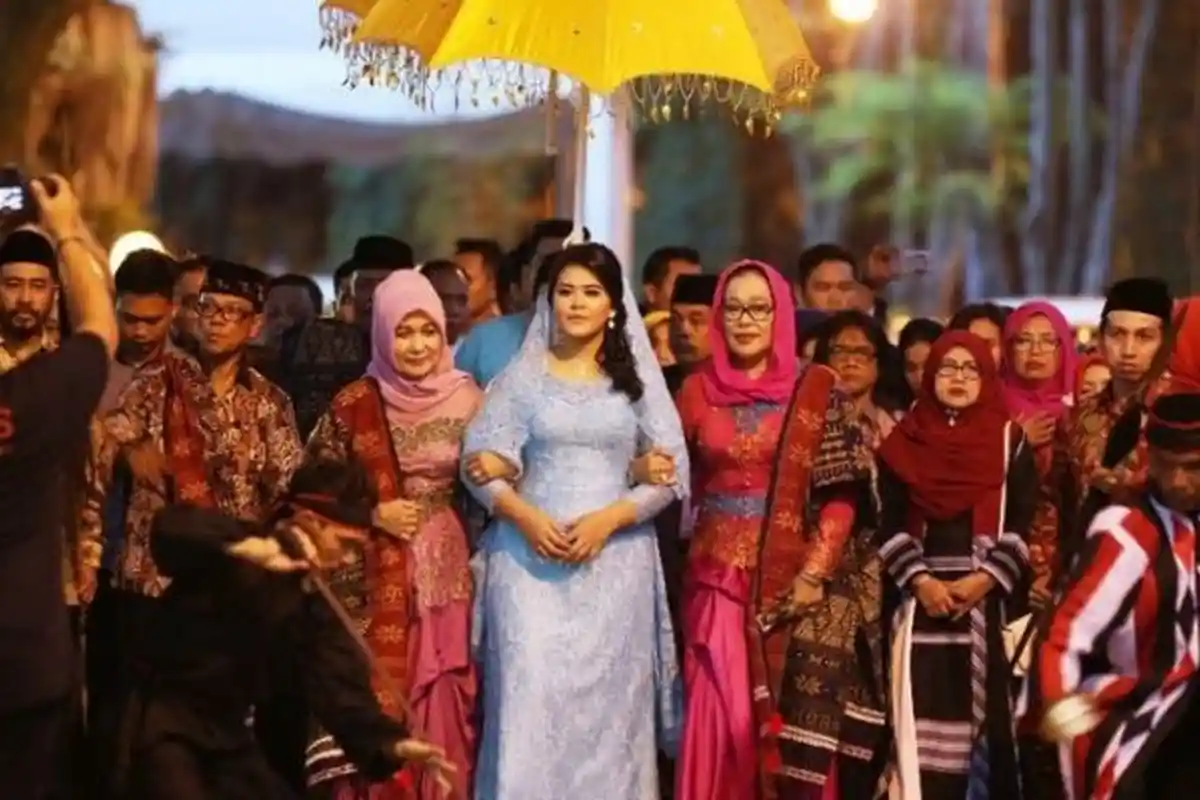 Kahiyang Ayu Trauma Soal Riasan Wajah Gara-gara Ada yang Menyebut Mirip Ini