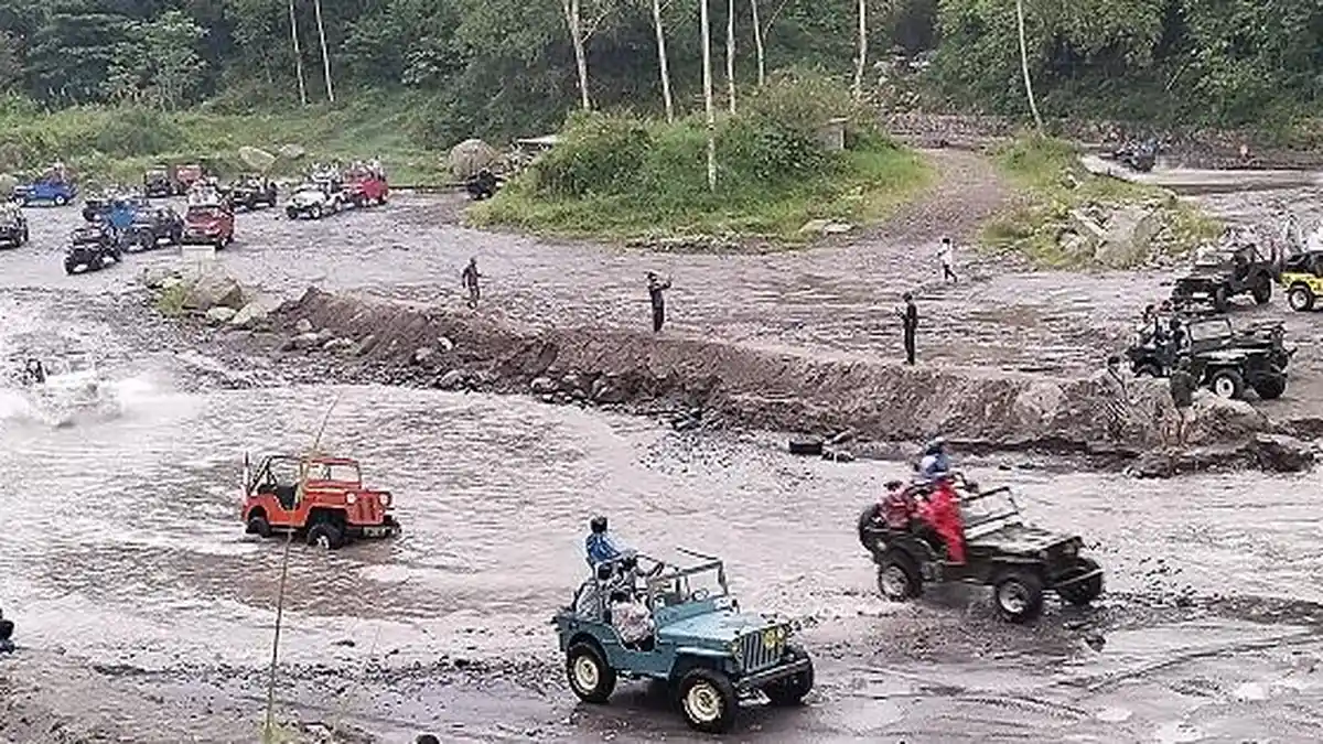 Penikmat Jip Wisata Merapi Membludak, Jip Layani hingga Empat Kali Perjalanan