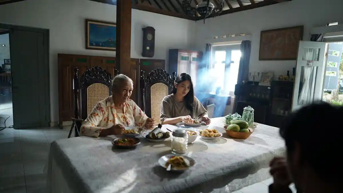 Perpaduan Kuliner, Cinta, dan Petualangan  Terungkap di Teaser Trailer Film Rahasia Rasa