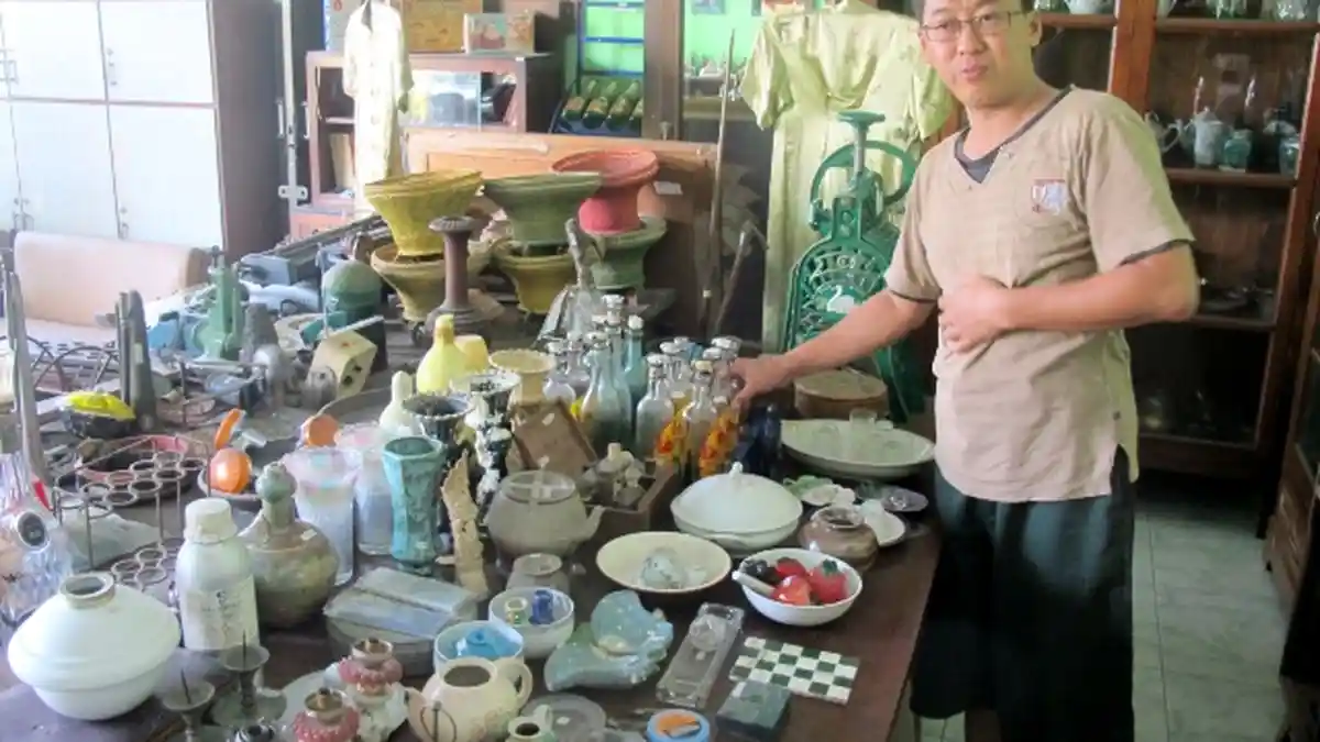 Berburu Koleksi Hingga ke Luar Kota, Pria Sleman Ini Mampu Jual Barang Antik ke Luar Negeri
