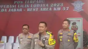 Kakorlantas-Polri-Irjen-Pol-Aan-Suhanansaat-ditemui-di-Rest-Area-Km-57.jpg