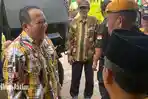Bupati-Jember-Hendy-saat-tiba-di-Kantor-DPD-Partai-Golkar-Jember.jpg